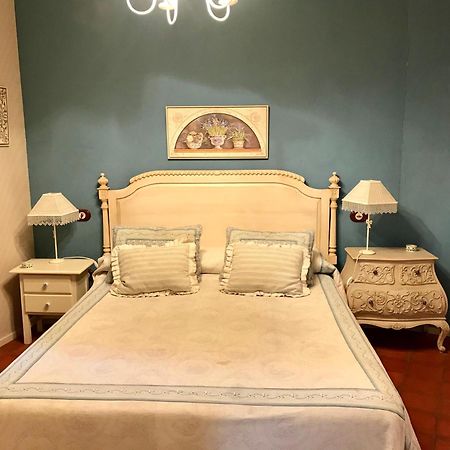 El Encanto De Miraflores Miraflores de la Sierra Ngoại thất bức ảnh